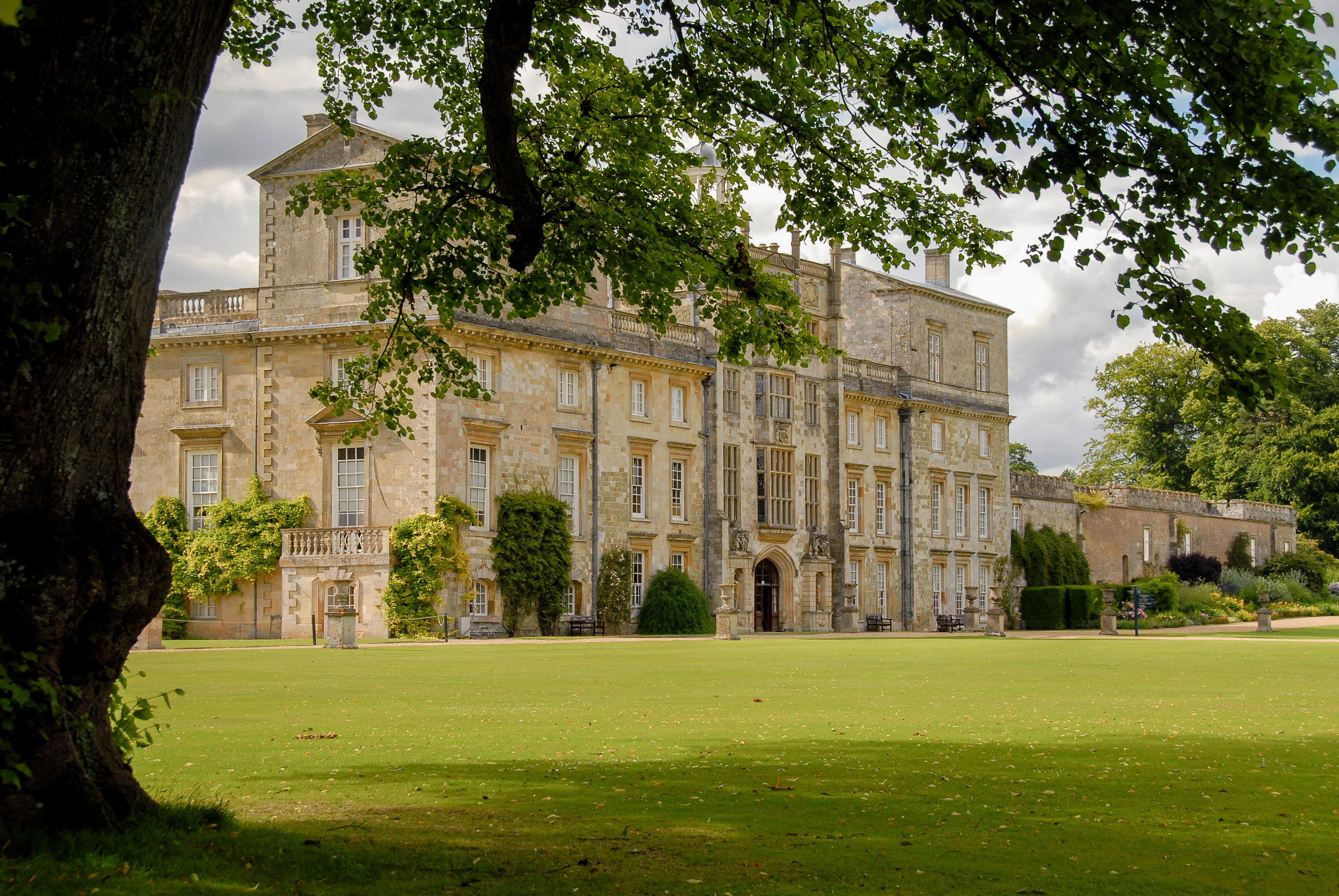 Wilton House taken from Under a Tree