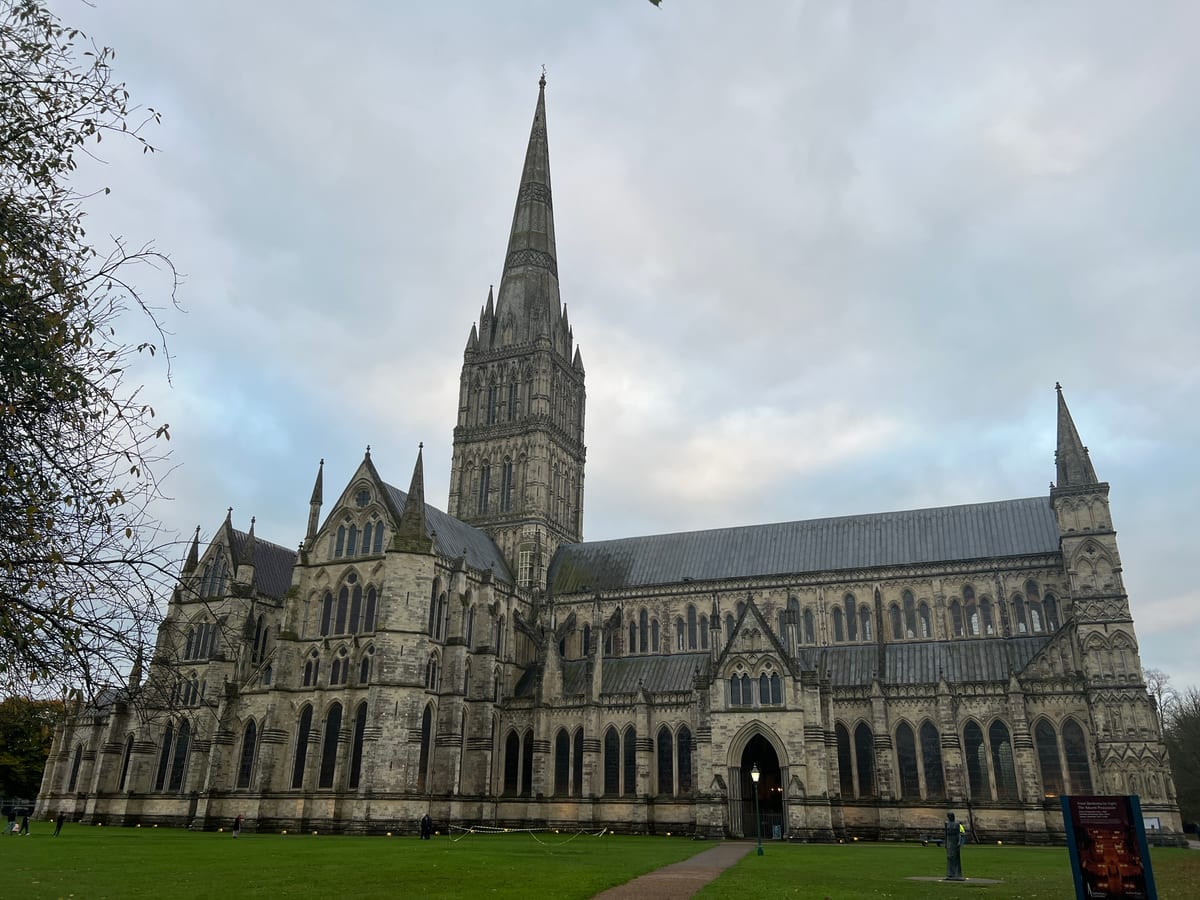 Complete Guide to Salisbury Cathedral