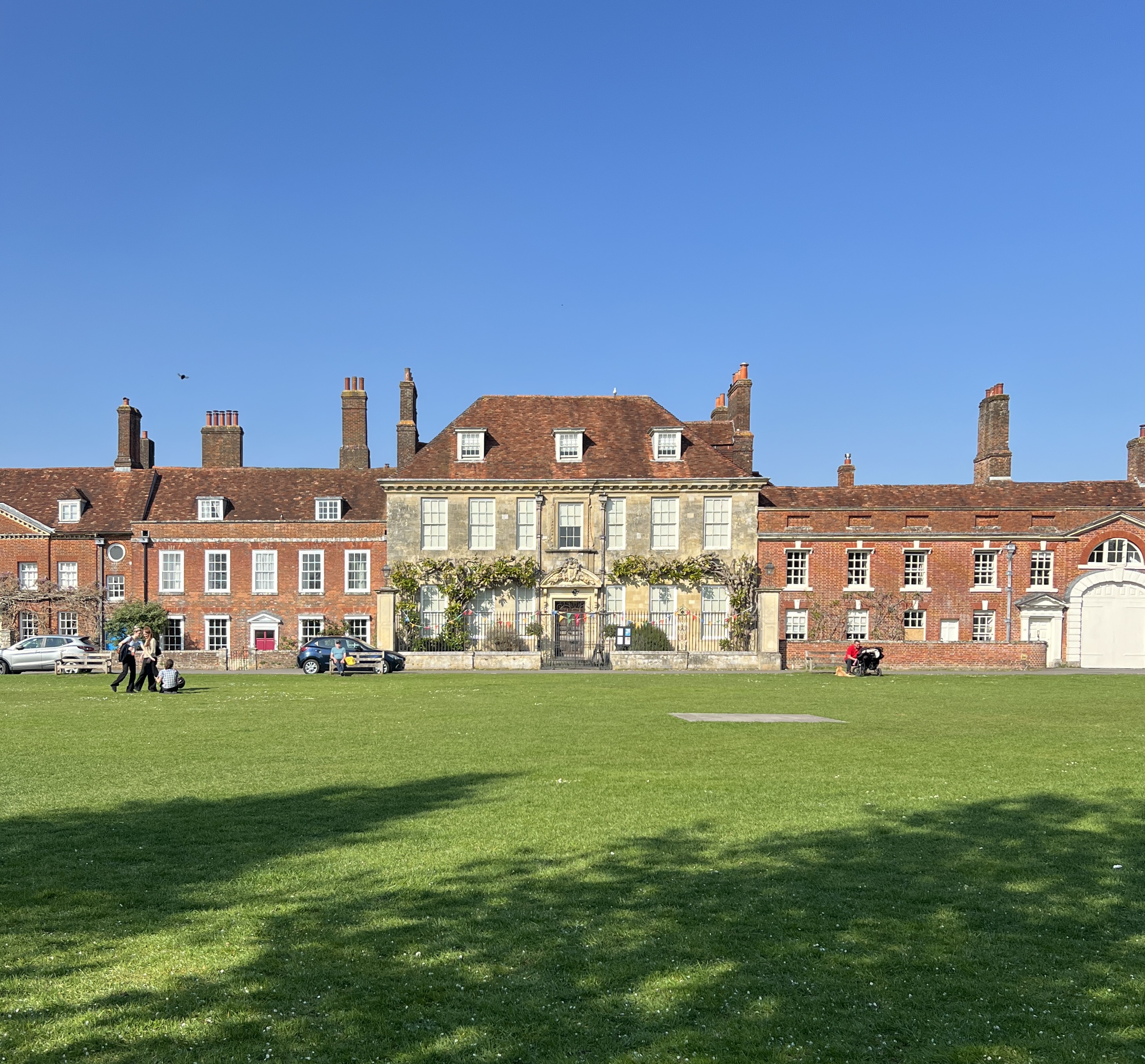 Mompesson House situated inside Salisbury Cathedral Close