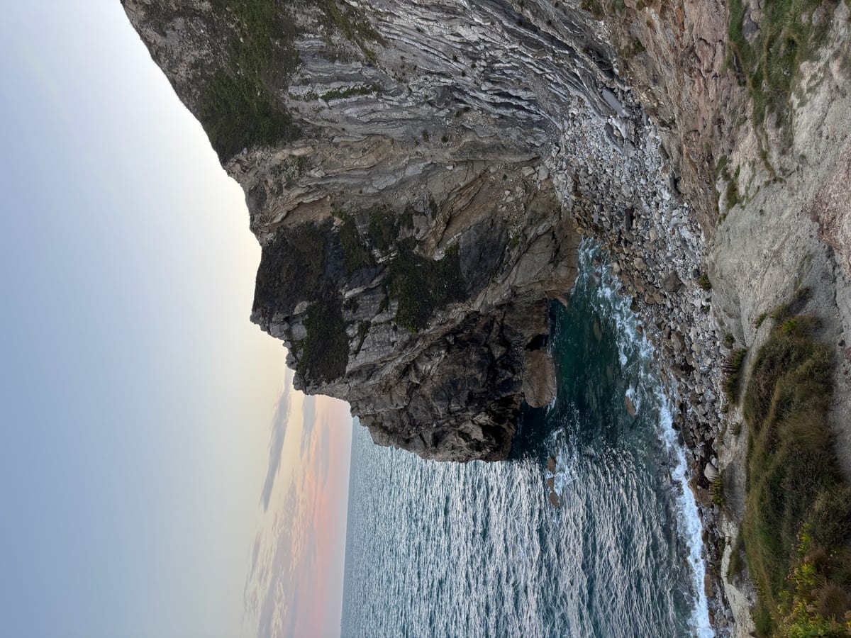 Layers of vertical rock that at Durdle Door